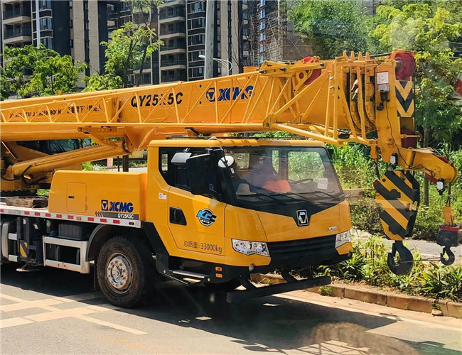 铁山区大件设备吊装租赁吊车