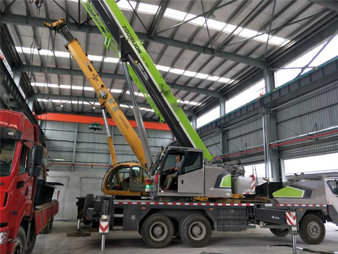 铁山区高空车出租需要注意哪些安全事项？