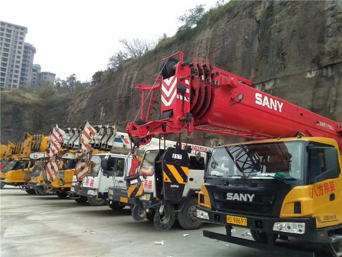 铁山区吊车出租按什么计费？台班费、单次费、里程费怎么算？